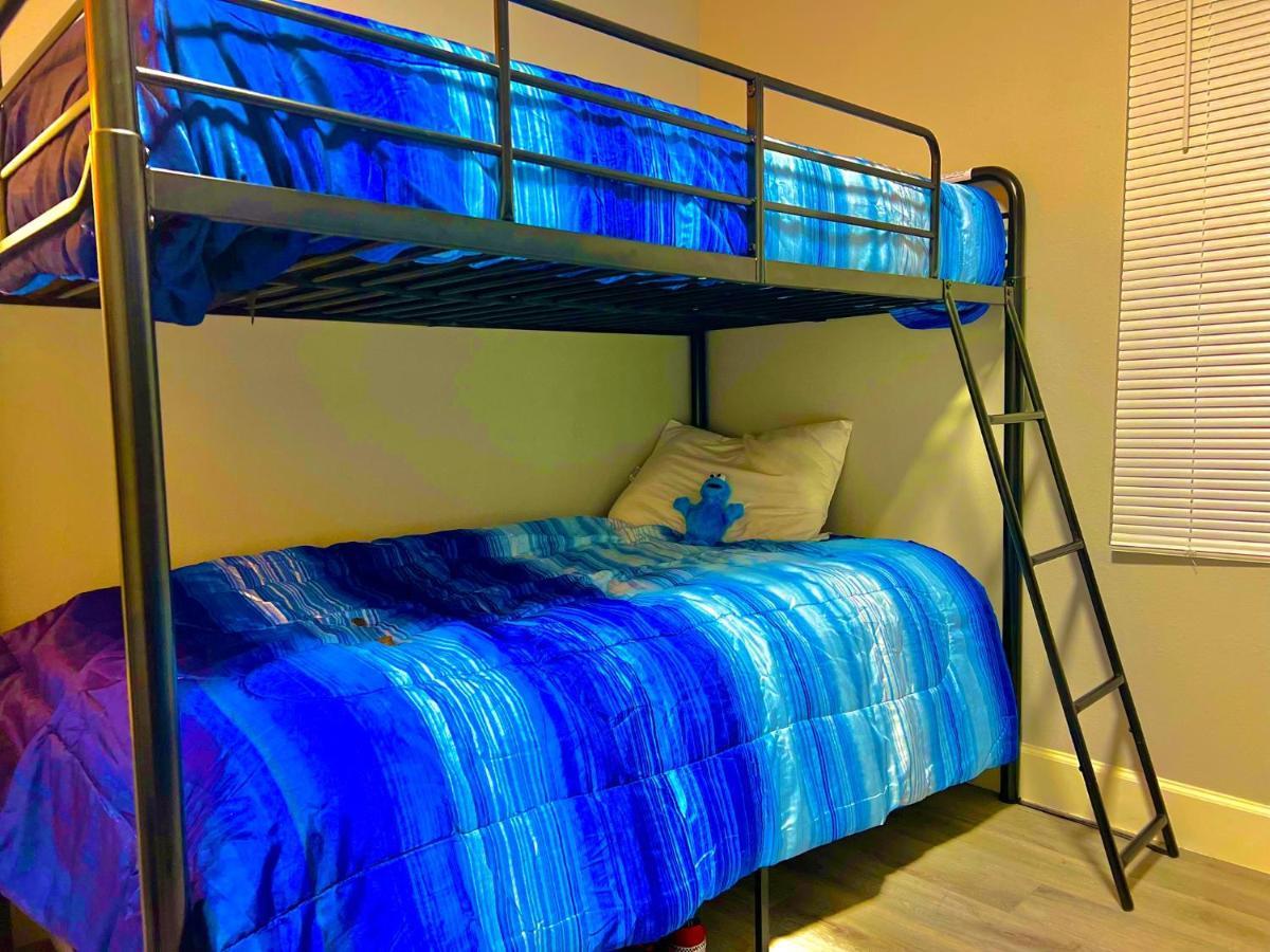 Stop Inn Stay Hostel 휴스턴 외부 사진